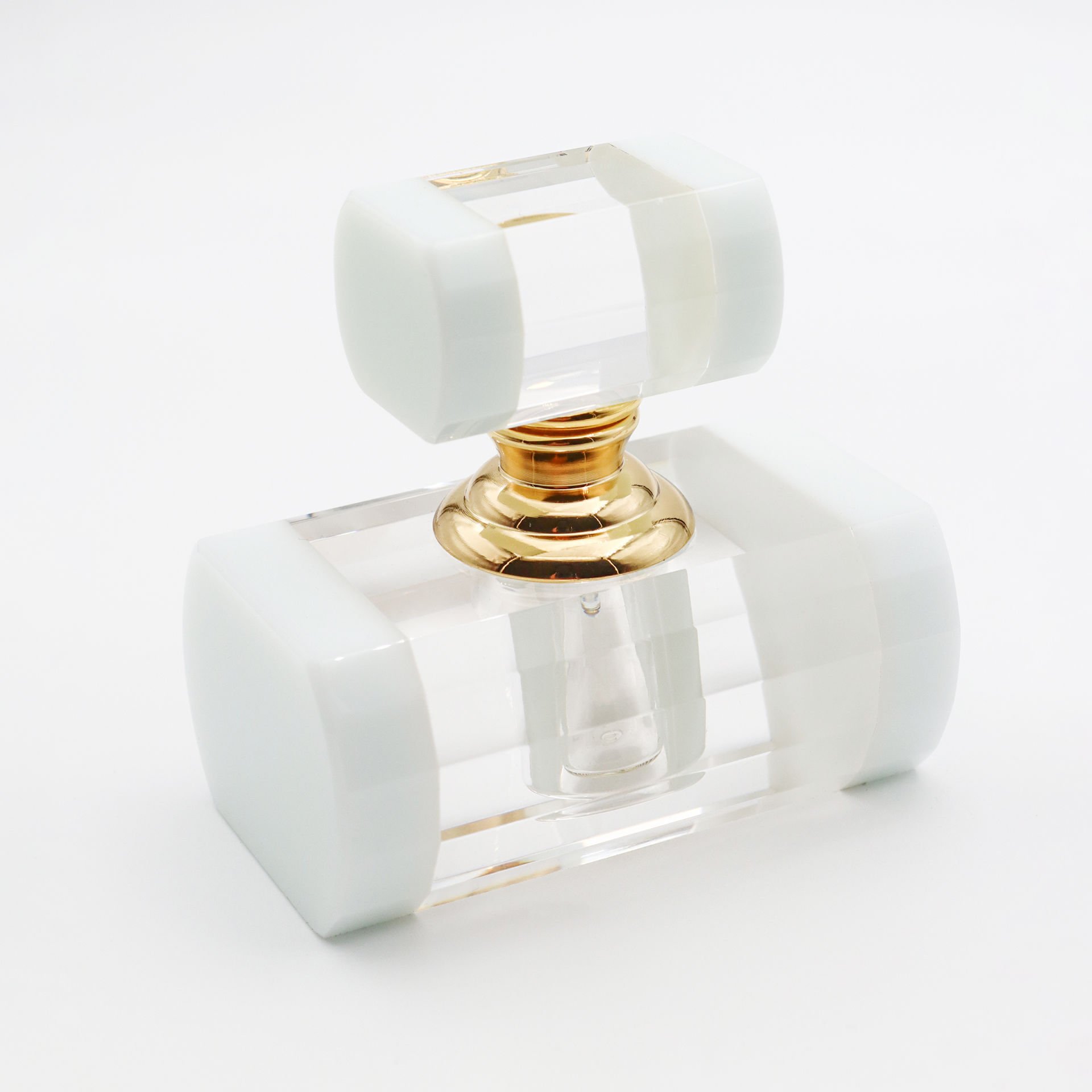 WHITE ACRUX
